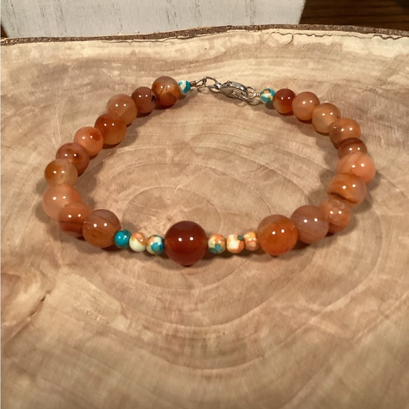Carnelian Agate & Jade Bracelet - Picture 4 of 4